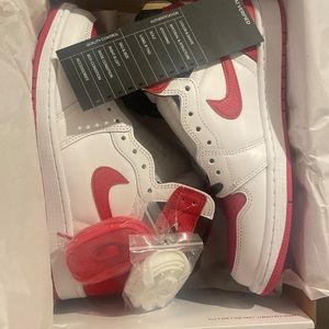 Nike Air Jordan 1 Retro High OG Heritage size 8 MENS